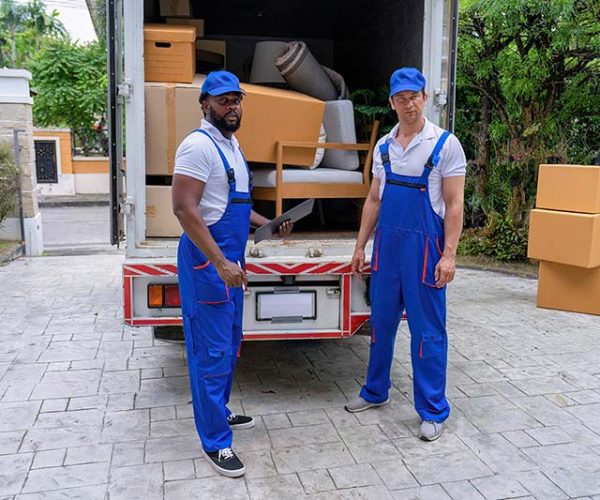 professional-goods-move-service-use-truck-carry-pe-resize.jpg professional-goods-move-service-use-truck-carry-pe-resize.jpg